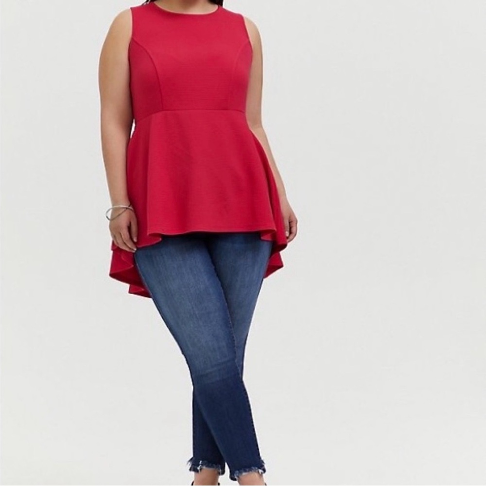 **Torrid fuchsia Pink Sleeveless peplum Top